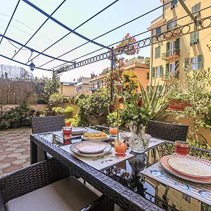 Sole, Terrazza, Centro Citta E Wi-fi Veloce! Appartement Gênes
